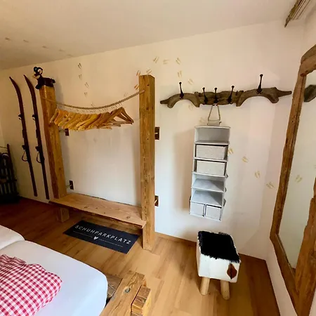 Zur Gluecklichen Gams - Ferienwohnung Mit Huettenvibes In Oberstdorf Fuer 1-8 Gaeste Exterior photo