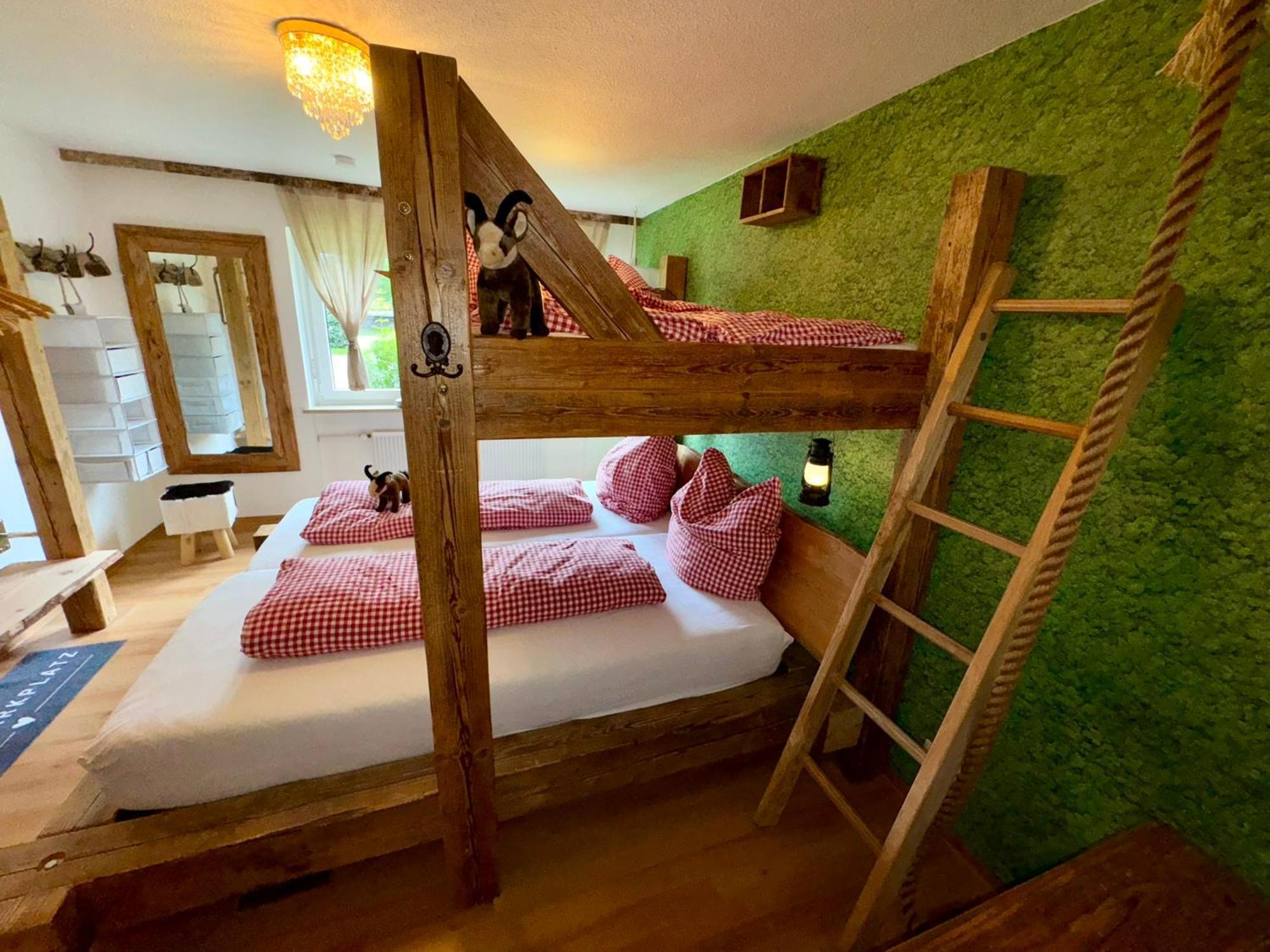 Zur Gluecklichen Gams - Mit Huettenvibes In Fuer 1-8 Gaeste Apartment